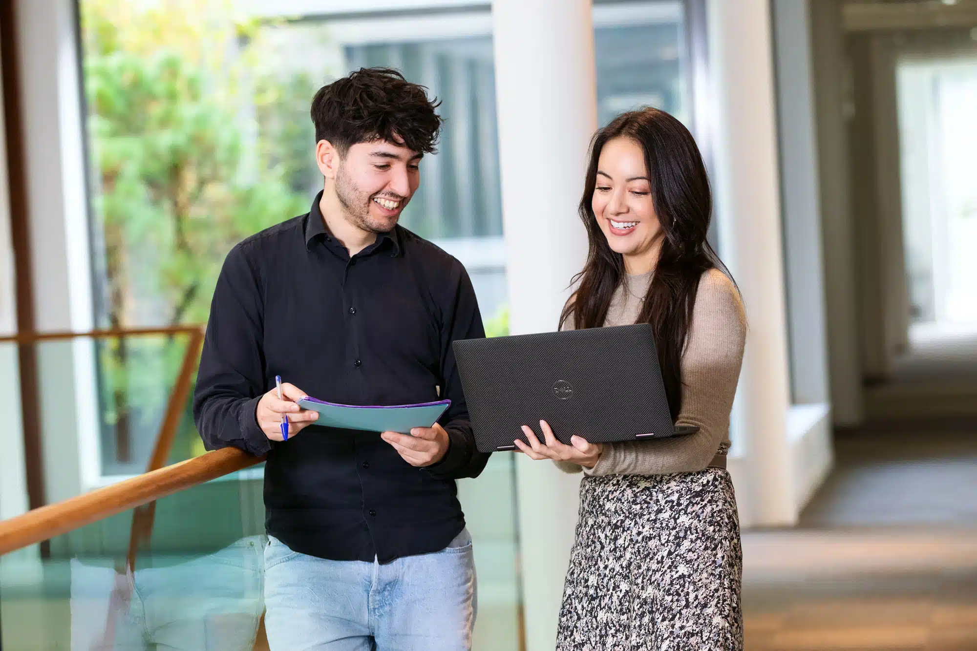 Reportage photo entreprise scientifique - santé - Photographe Emma Pellet Nantes - Shooting photo laboratoire Valneva Saint-Herblain